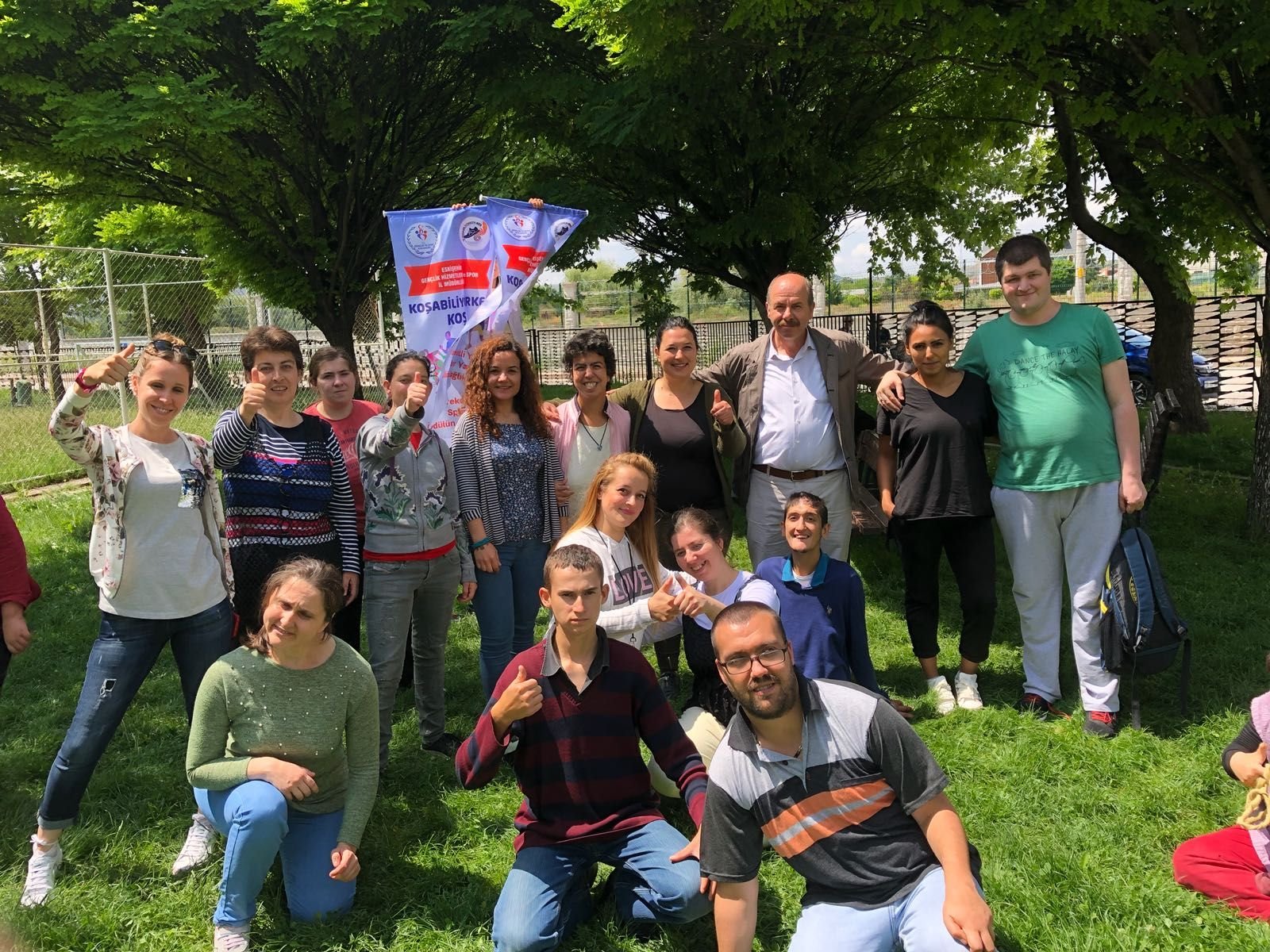 Spor yapıyoruz , sağlıklı ve mutlu yaşıyoruz :)